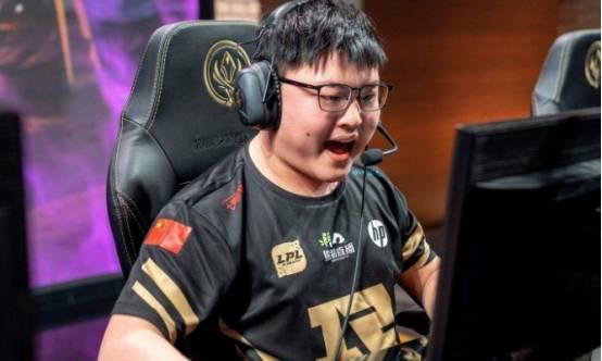 uzi经济人最新爆料,电竞传奇背后的商业布局与未来展望  第3张